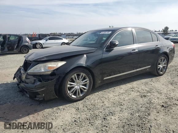 ✅ 2011 Hyundai Genesis • VIN: KMHGC4DF5BU133307 • Лот: 87306195. Опубликован ранее на Copart с пробегом 238 616 миль. Бесплатный доступ к архиву аукционных продаж из США и подробный отчёт об истории автомобиля на DreamBid. Изображение 1.