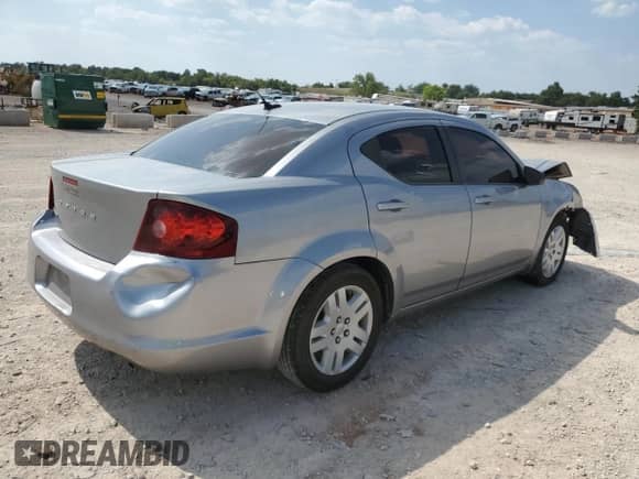 2013 Dodge Avenger SE с VIN 1C3CDZAB0DN588310, выставлен на аукционе Copart как лот 66071364 с пробегом 202 442 миль миль и Списание • Salvage title. История ставок и продаж доступна на DreamBid. Изображение 3.