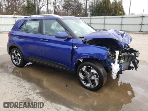 ✅ 2024 Hyundai Venue SEL • VIN: KMHRC8A38RU322425 • Lot: 47397215. Listed on Copart with 13,929 mi. Free auction sales archive from the USA and detailed vehicle history report at DreamBid. Image 4.