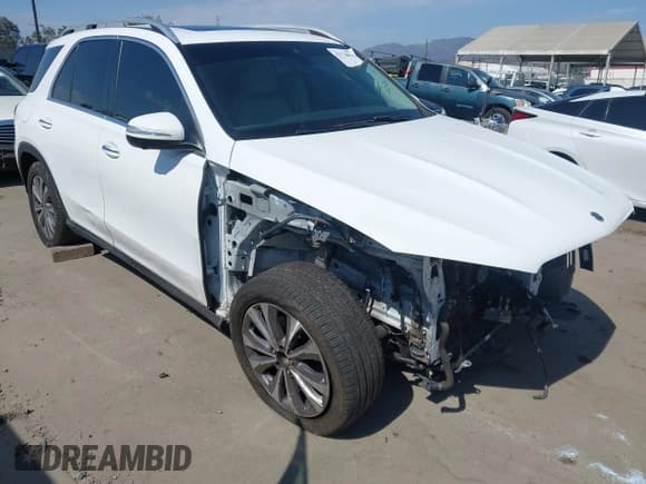 ✅ 2021 Mercedes-Benz GLE 350 • VIN: 4JGFB4JB7MA517822 • Лот: 42778094. Опубликован ранее на IAAI с пробегом 61 969 миль. Бесплатный доступ к архиву аукционных продаж из США и подробный отчёт об истории автомобиля на DreamBid. Изображение 1.