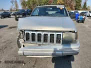 ✅ 1998 Jeep Grand Cherokee Laredo • VIN: 1J4GZ48S4WC338715 • Лот: 93702435. Опубликован ранее на Copart с пробегом 178 146 миль. Бесплатный доступ к архиву аукционных продаж из США и подробный отчёт об истории автомобиля на DreamBid. Изображение 5.