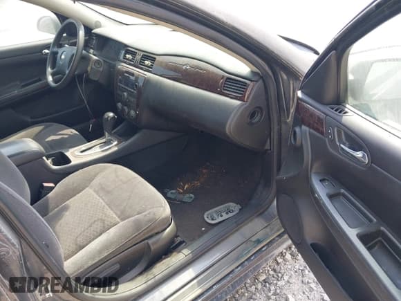 ✅ 2013 Chevrolet Impala LS • VIN: 2G1WF5E39D1261767 • Лот: 37012847. Опубликован ранее на IAAI с пробегом 141 600 миль. Бесплатный доступ к архиву аукционных продаж из США и подробный отчёт об истории автомобиля на DreamBid. Изображение 5.