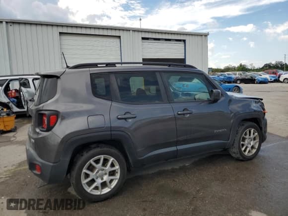 ✅ 2019 Jeep Renegade Latitude • VIN: ZACNJABB7KPK09043 • Lot: 83784675. Listed on Copart with 282,346 mi. Free auction sales archive from the USA and detailed vehicle history report at DreamBid. Image 3.