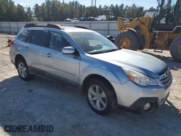 ✅ 2013 Subaru Outback Premium • VIN: 4S4BRCGC3D3268668 • Лот: 89730245. Опубликован ранее на Copart с пробегом 126 923 миль. Бесплатный доступ к архиву аукционных продаж из США и подробный отчёт об истории автомобиля на DreamBid. Изображение 4.