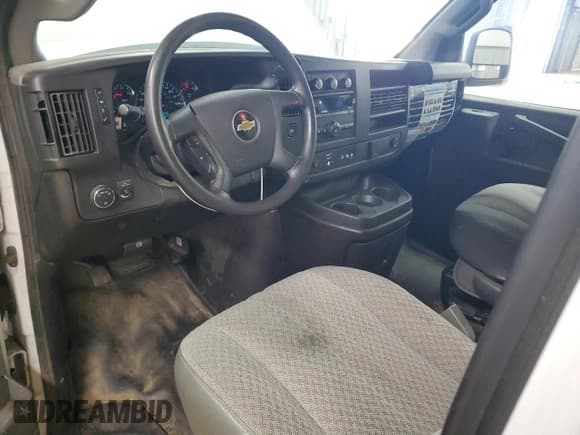 ✅ 2018 Chevrolet Express Cargo • VIN: 1GCZGHFGXJ1345067 • Lot: 86628015. Listed on Copart with 215,549 mi. Free auction sales archive from the USA and detailed vehicle history report at DreamBid. Image 8.