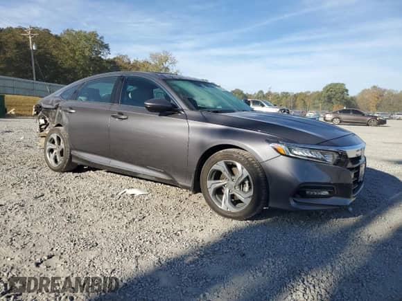 2018 Honda Accord EX-L z VIN 1HGCV1F5XJA085143, wystawiony jako Copart lot #89855015 z przebiegiem 61 704 mil mil oraz Szkoda całkowita • Salvage title. Historia ofert i sprzedaży dostępna na DreamBid. Obrazek 4.