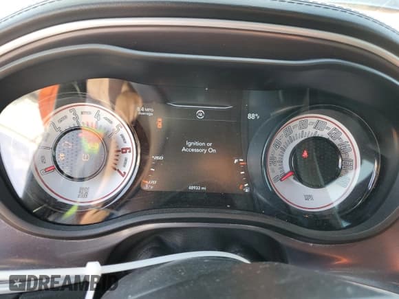 ✅ 2020 Dodge Challenger R/T Scat Pack • VIN: 2C3CDZFJ2LH213753 • Lot: 46780614. Wystawiony na Copart z przebiegiem 48 933 mil. Bezpłatny archiwum sprzedaży aukcyjnych z USA i szczegółowy raport historii pojazdu na DreamBid. Zdjęcie 9.