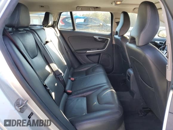 ✅ 2015 Volvo V60 T5 Platinum • VIN: YV1612SD8F1212533 • Lot: 84704784. Listed on Copart with 150,988 mi. Free auction sales archive from the USA and detailed vehicle history report at DreamBid. Image 11.