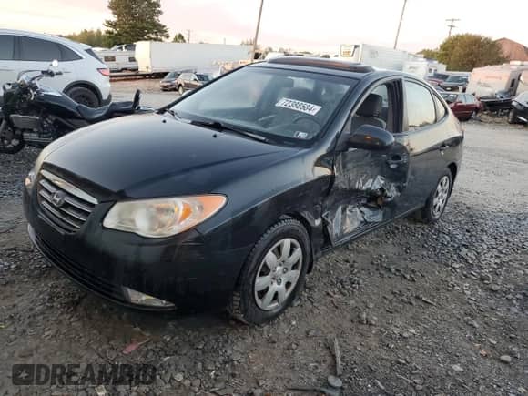 2008 Hyundai Elantra GLS z VIN KMHDU46D28U508087, wystawiony jako Copart lot #72388584 z przebiegiem 96 040 mil mil oraz Szkoda całkowita • Salvage title. Historia ofert i sprzedaży dostępna na DreamBid. Obrazek 1.
