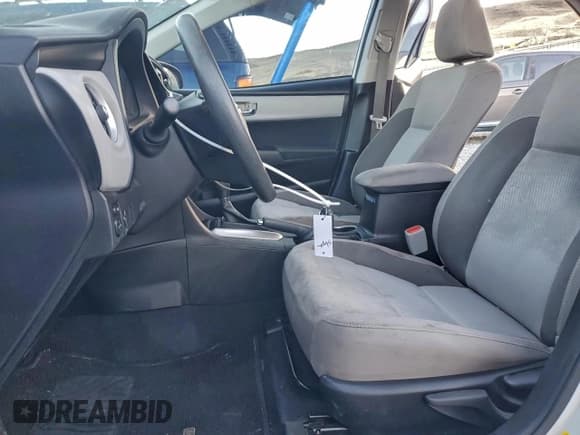 ✅ 2018 Toyota Corolla SE • VIN: 5YFBURHE3JP781301 • Lot: 93660435. Listed on Copart with 99,335 mi. Free auction sales archive from the USA and detailed vehicle history report at DreamBid. Image 7.