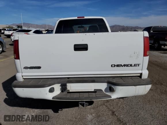 ✅ 2003 Chevrolet S-10 • VIN: 1GCDT19X438251494 • Лот: 46087185. Опубликован ранее на Copart с пробегом Не указан. Бесплатный доступ к архиву аукционных продаж из США и подробный отчёт об истории автомобиля на DreamBid. Изображение 6.