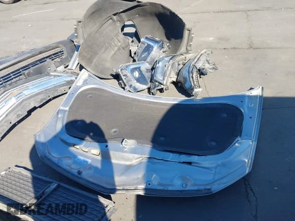 ✅ 2023 Chevrolet Traverse LT Cloth • VIN: 1GNERGKW4PJ167317 • Lot: 43365152. Listed on IAAI with 61,449 mi. Free auction sales archive from the USA and detailed vehicle history report at DreamBid. Image 12.