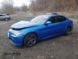 ✅ 2018 Alfa Romeo Giulia • VIN: ZARFAEDN9J7563315 • Lot: 47506033. Wystawiony na Copart z przebiegiem Nie podano. Bezpłatny archiwum sprzedaży aukcyjnych z USA i szczegółowy raport historii pojazdu na DreamBid. Zdjęcie 1.