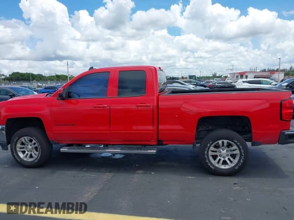 ✅ 2017 Chevrolet Silverado 1500 LT • VIN: 1GCRCREH8HZ340117 • Lot: 42577458. Wystawiony na IAAI z przebiegiem 136 692 mil. Bezpłatny archiwum sprzedaży aukcyjnych z USA i szczegółowy raport historii pojazdu na DreamBid. Zdjęcie 15.