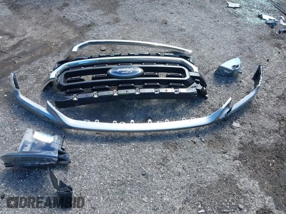 ✅ 2023 Ford F-150 XLT • VIN: 1FTEW1C54PKD33172 • Lot: 43565071. Wystawiony na IAAI z przebiegiem 50 185 mil. Bezpłatny archiwum sprzedaży aukcyjnych z USA i szczegółowy raport historii pojazdu na DreamBid. Zdjęcie 12.