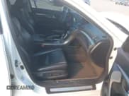 ✅ 2012 Acura TL Technology • VIN: 19UUA8F5XCA031417 • Лот: 43688600. Опубликован ранее на IAAI с пробегом 174 510 миль. Бесплатный доступ к архиву аукционных продаж из США и подробный отчёт об истории автомобиля на DreamBid. Изображение 5.