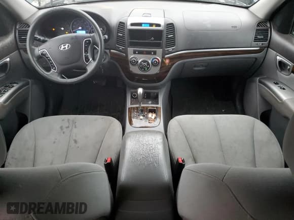 ✅ 2010 Hyundai Santa Fe GLS • VIN: 5NMSGDAB1AH344756 • Lot: 83753384. Listed on Copart with 252,512 mi. Free auction sales archive from the USA and detailed vehicle history report at DreamBid. Image 8.