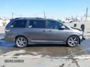 ✅ 2012 Toyota Sienna SE • VIN: 5TDXK3DCXCS233593 • Lot: 41959611. Listed on IAAI with 85,558 mi. Free auction sales archive from the USA and detailed vehicle history report at DreamBid. Image 14.
