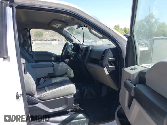 ✅ 2015 Ford F-150 XL • VIN: 1FTEX1C85FKF08910 • Лот: 42766936. Опубликован ранее на IAAI с пробегом 182 399 миль. Бесплатный доступ к архиву аукционных продаж из США и подробный отчёт об истории автомобиля на DreamBid. Изображение 5.