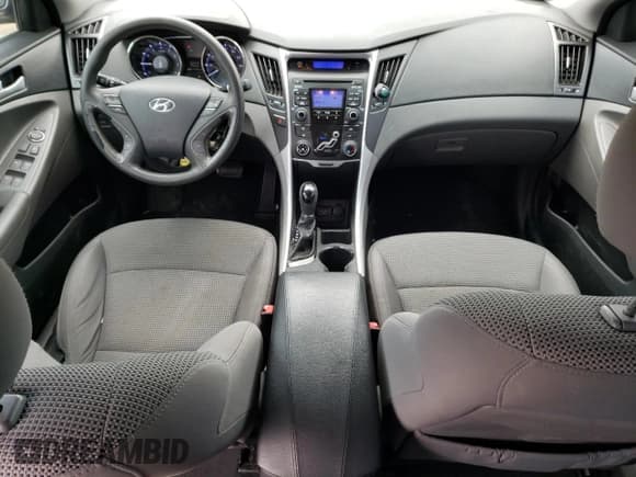 ✅ 2011 Hyundai Sonata GLS • VIN: 5NPEB4AC0BH282131 • Lot: 56656824. Listed on Copart with 131,587 mi. Free auction sales archive from the USA and detailed vehicle history report at DreamBid. Image 8.