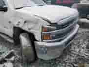 2015 Chevrolet Silverado 3500HD LT с VIN 1GC4KZE8XFF618267, выставлен на аукционе Copart как лот 87687325 с пробегом 156 087 миль миль и На запчасти • Non repairable. История ставок и продаж доступна на DreamBid. Изображение 5.