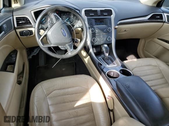 ✅ 2013 Ford Fusion SE • VIN: 3FA6P0HR8DR377034 • Lot: 91304565. Wystawiony na Copart z przebiegiem 181 449 mil. Bezpłatny archiwum sprzedaży aukcyjnych z USA i szczegółowy raport historii pojazdu na DreamBid. Zdjęcie 8.