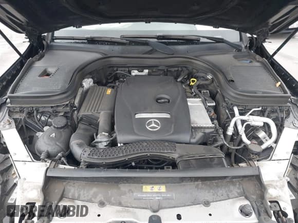 ✅ 2019 Mercedes-Benz GLC 300 • VIN: WDC0G4KBXKF593247 • Лот: 41913203. Опубликован ранее на IAAI с пробегом 30 833 миль. Бесплатный доступ к архиву аукционных продаж из США и подробный отчёт об истории автомобиля на DreamBid. Изображение 10.