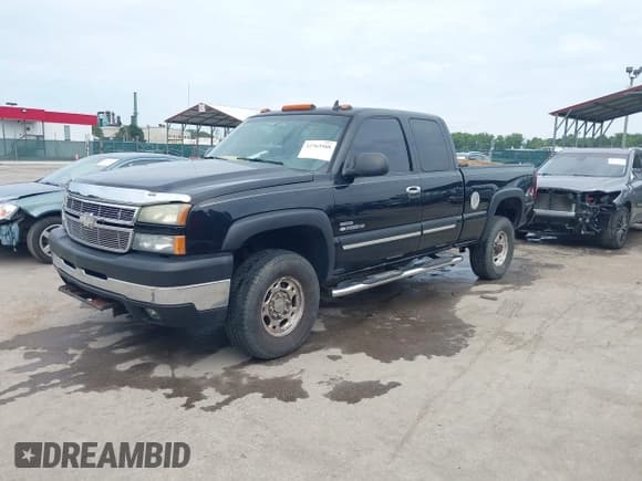 ✅ 2007 Chevrolet Silverado 2500HD LT2 • VIN: 1GCHK29D27E120474 • Лот: 42763588. Опубликован ранее на IAAI с пробегом 253 514 миль. Бесплатный доступ к архиву аукционных продаж из США и подробный отчёт об истории автомобиля на DreamBid. Изображение 17.