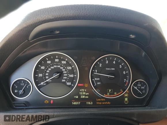 ✅ 2013 BMW 3 Series 335i • VIN: WBA3A9C52DF477194 • Lot: 82199145. Wystawiony na Copart z przebiegiem 145 317 mil. Bezpłatny archiwum sprzedaży aukcyjnych z USA i szczegółowy raport historii pojazdu na DreamBid. Zdjęcie 9.