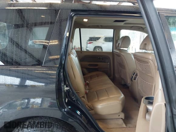 ✅ 2006 Honda Pilot EX-L • VIN: 2HKYF18596H537405 • Lot: 43632353. Wystawiony na IAAI z przebiegiem 173 943 mil. Bezpłatny archiwum sprzedaży aukcyjnych z USA i szczegółowy raport historii pojazdu na DreamBid. Zdjęcie 8.