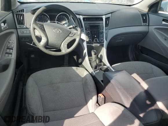 ✅ 2014 Hyundai Sonata GLS • VIN: 5NPEB4AC3EH858752 • Lot: 71556604. Listed on Copart with 135,947 mi. Free auction sales archive from the USA and detailed vehicle history report at DreamBid. Image 8.