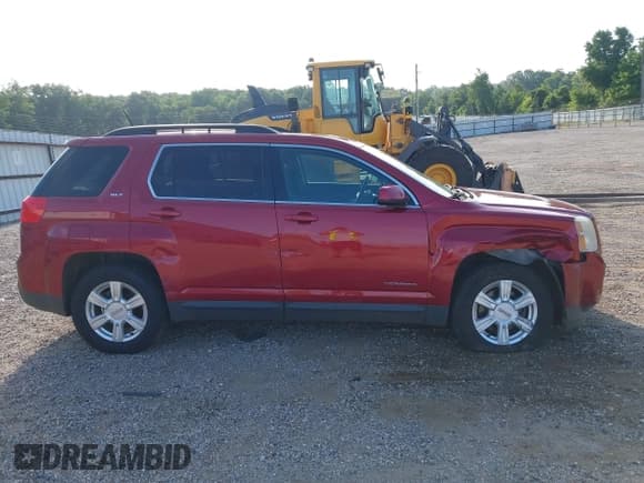 ✅ 2014 GMC Terrain SLT • VIN: 2GKFLXEK7E6259821 • Лот: 42709104. Опубликован ранее на IAAI с пробегом 215 512 миль. Бесплатный доступ к архиву аукционных продаж из США и подробный отчёт об истории автомобиля на DreamBid. Изображение 14.