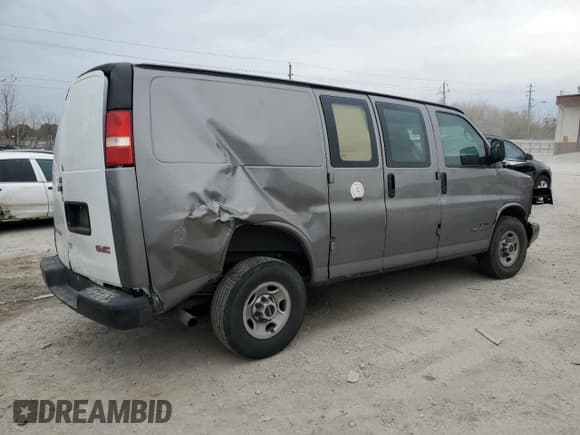 ✅ 2006 GMC Savana Cargo • VIN: 1GTHG35U761143039 • Лот: 80744424. Опубликован ранее на Copart с пробегом Не указан. Бесплатный доступ к архиву аукционных продаж из США и подробный отчёт об истории автомобиля на DreamBid. Изображение 3.