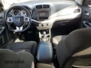 ✅ 2019 Dodge Journey SE • VIN: 3C4PDCBB9KT751381 • Lot: 89692955. Wystawiony na Copart z przebiegiem 80 113 mil. Bezpłatny archiwum sprzedaży aukcyjnych z USA i szczegółowy raport historii pojazdu na DreamBid. Zdjęcie 8.