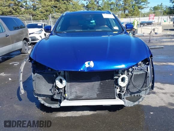 ✅ 2017 Maserati Levante • VIN: ZN661XUL3HX226863 • Lot: 43364761. Listed on IAAI with 50,201 mi. Free auction sales archive from the USA and detailed vehicle history report at DreamBid. Image 6.