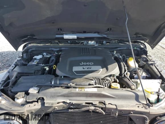 ✅ 2016 Jeep Wrangler Unlimited Rubicon • VIN: 1C4BJWFG8GL226020 • Lot: 51225955. Listed on Copart with 103,770 mi. Free auction sales archive from the USA and detailed vehicle history report at DreamBid. Image 12.