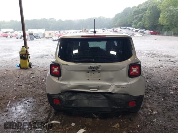 ✅ 2020 Jeep Renegade Sport • VIN: ZACNJAAB8LPL59861 • Лот: 42905526. Опубликован ранее на IAAI с пробегом 76 478 миль. Бесплатный доступ к архиву аукционных продаж из США и подробный отчёт об истории автомобиля на DreamBid. Изображение 16.