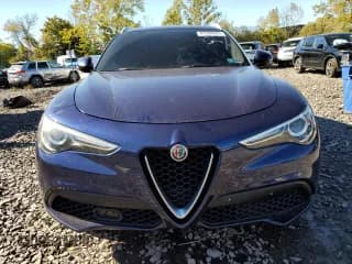 ✅ 2019 Alfa Romeo Stelvio • VIN: ZASPAKAN1K7C31556 • Lot: 82388665. Wystawiony na Copart z przebiegiem 95 163 mil. Bezpłatny archiwum sprzedaży aukcyjnych z USA i szczegółowy raport historii pojazdu na DreamBid. Zdjęcie 5.