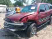 2001 Chevrolet Tahoe LT z VIN 1GNEK13T01R220304, wystawiony jako IAAI lot #42322561 z przebiegiem 139 197 mil mil oraz . Historia ofert i sprzedaży dostępna na DreamBid. Obrazek 6.