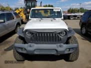 ✅ 2018 Jeep Wrangler Sport • VIN: 1C4GJXAG0JW152732 • Lot: 81301625. Wystawiony na Copart z przebiegiem 72 730 mil. Bezpłatny archiwum sprzedaży aukcyjnych z USA i szczegółowy raport historii pojazdu na DreamBid. Zdjęcie 5.