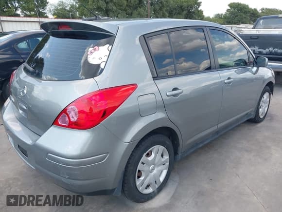 ✅ 2012 Nissan Versa S • VIN: 3N1BC1CP9CK295078 • Лот: 42906194. Опубликован ранее на IAAI с пробегом 81 250 миль. Бесплатный доступ к архиву аукционных продаж из США и подробный отчёт об истории автомобиля на DreamBid. Изображение 4.