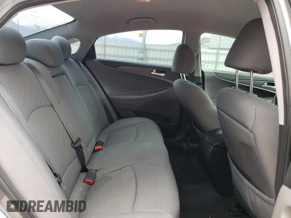 ✅ 2011 Hyundai Sonata GLS • VIN: 5NPEB4AC0BH282131 • Lot: 56656824. Listed on Copart with 131,587 mi. Free auction sales archive from the USA and detailed vehicle history report at DreamBid. Image 10.