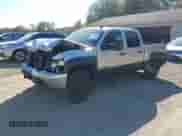 2011 Chevrolet Silverado 1500 LT z VIN 3GCPKSE35BG404711, wystawiony jako IAAI lot #43175333 z przebiegiem 234 937 mil mil oraz . Historia ofert i sprzedaży dostępna na DreamBid. Obrazek 21.