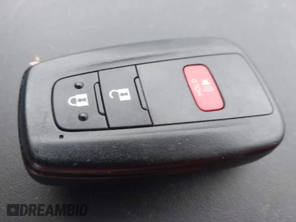 ✅ 2018 Toyota C-HR XLE • VIN: NMTKHMBX3JR034465 • Lot: 43533003. Wystawiony na IAAI z przebiegiem 113 112 mil. Bezpłatny archiwum sprzedaży aukcyjnych z USA i szczegółowy raport historii pojazdu na DreamBid. Zdjęcie 11.