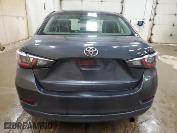 ✅ 2017 Toyota Yaris • VIN: 3MYDLBYV9HY183194 • Лот: 85310145. Опубликован ранее на Copart с пробегом 71 714 миль. Бесплатный доступ к архиву аукционных продаж из США и подробный отчёт об истории автомобиля на DreamBid. Изображение 6.