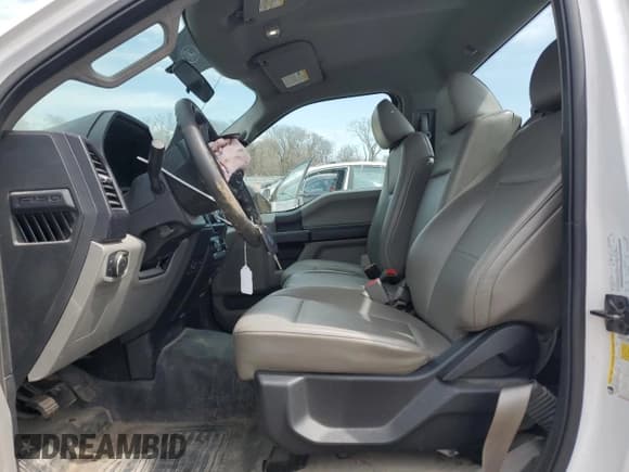 ✅ 2017 Ford F-150 XL • VIN: 1FTMF1EF5HKD32552 • Lot: 53901685. Listed on Copart with 119,461 mi. Free auction sales archive from the USA and detailed vehicle history report at DreamBid. Image 7.