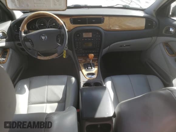 ✅ 2005 Jaguar S-Type • VIN: SAJWA01T85FN20632 • Lot: 85305195. Listed on Copart with 93,825 mi. Free auction sales archive from the USA and detailed vehicle history report at DreamBid. Image 8.