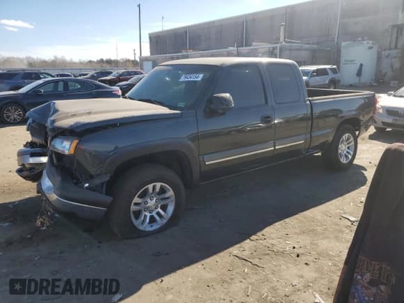 ✅ 2003 Chevrolet Silverado 1500 LS • VIN: 1GCEK19T53E349696 • Лот: 79434154. Опубликован ранее на Copart с пробегом 225 034 миль. Бесплатный доступ к архиву аукционных продаж из США и подробный отчёт об истории автомобиля на DreamBid. Изображение 1.