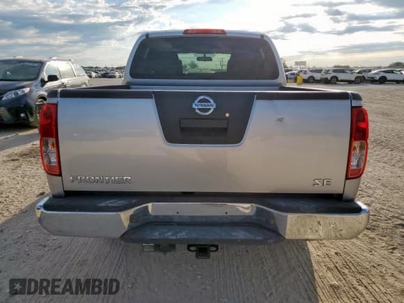 ✅ 2010 Nissan Frontier SE • VIN: 1N6AD0ER5AC429034 • Lot: 81740205. Wystawiony na Copart z przebiegiem 83 612 mil. Bezpłatny archiwum sprzedaży aukcyjnych z USA i szczegółowy raport historii pojazdu na DreamBid. Zdjęcie 6.
