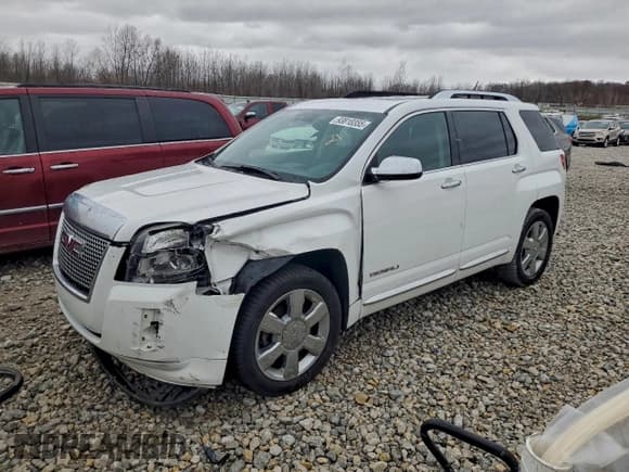 ✅ 2015 GMC Terrain Denali • VIN: 2GKFLZE33F6429663 • Lot: 93810355. Wystawiony na Copart z przebiegiem 168 646 mil. Bezpłatny archiwum sprzedaży aukcyjnych z USA i szczegółowy raport historii pojazdu na DreamBid. Zdjęcie 1.